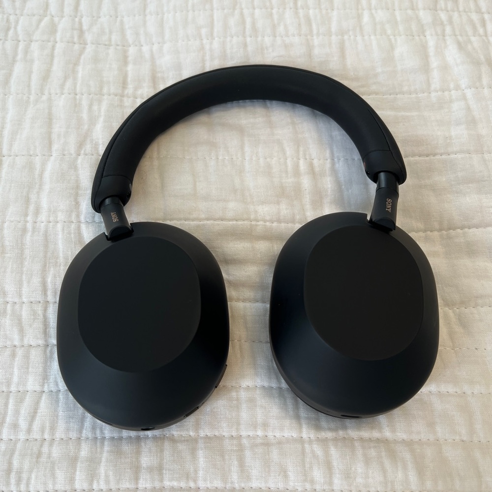 Sony wh-1000xm5 wireless noise canceling headphones black